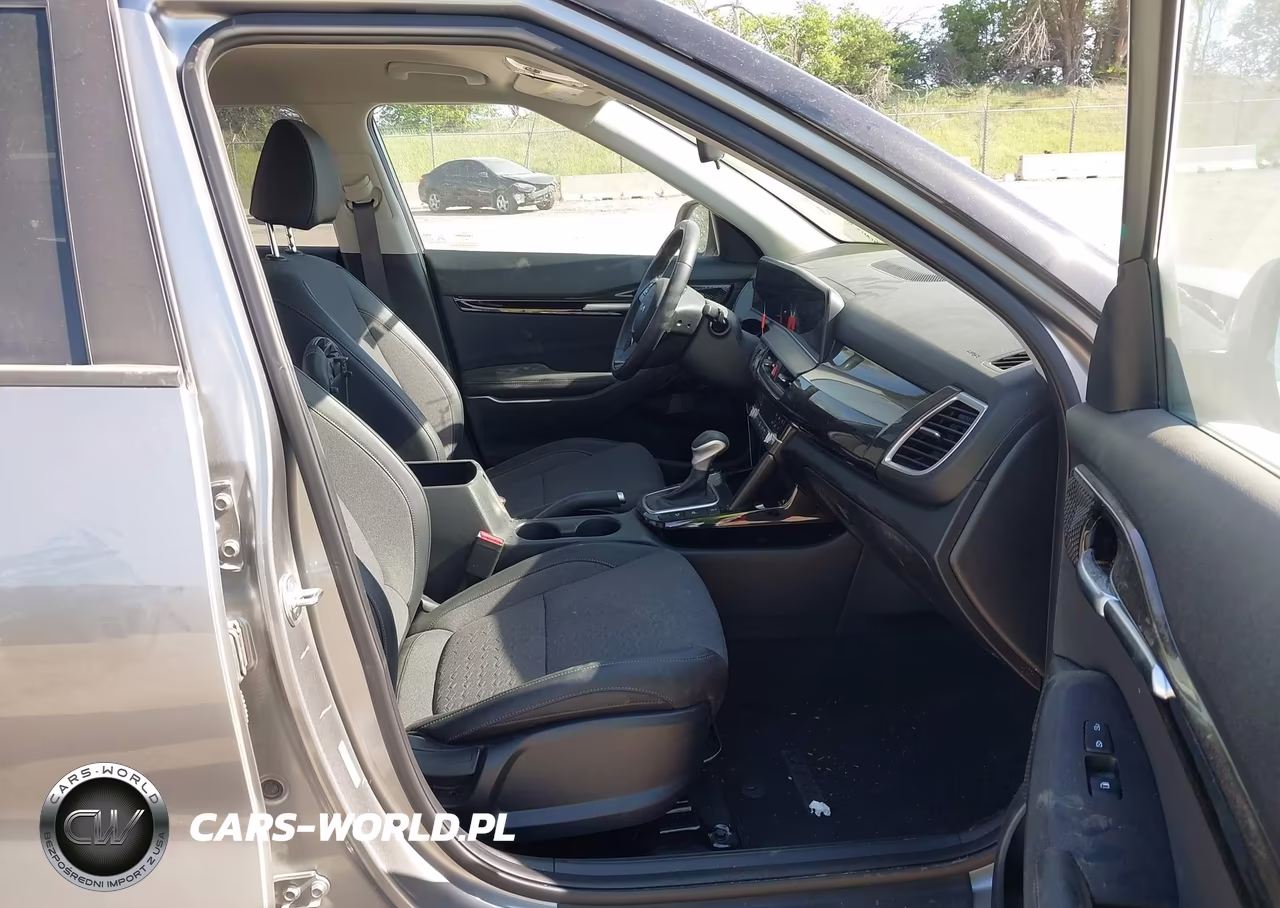 2025 Kia Seltos S VIN:KNDEUCAA1S7707329 - 5