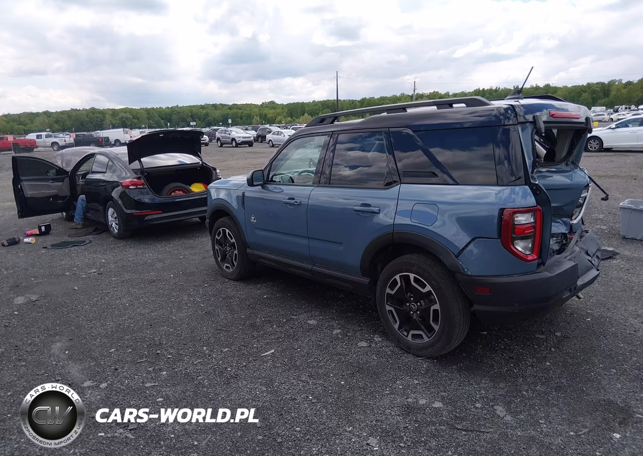 2024 Ford Bronco Sport Outer Banks VIN:3FMCR9C60RRE03301 - 3