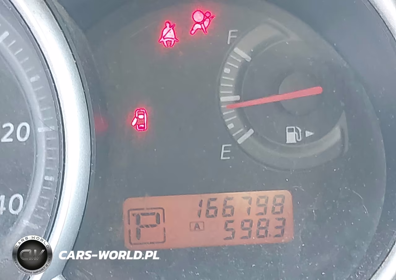 2010 Nissan Versa 1.6 VIN:3N1CC1AP9AL418151 - 15