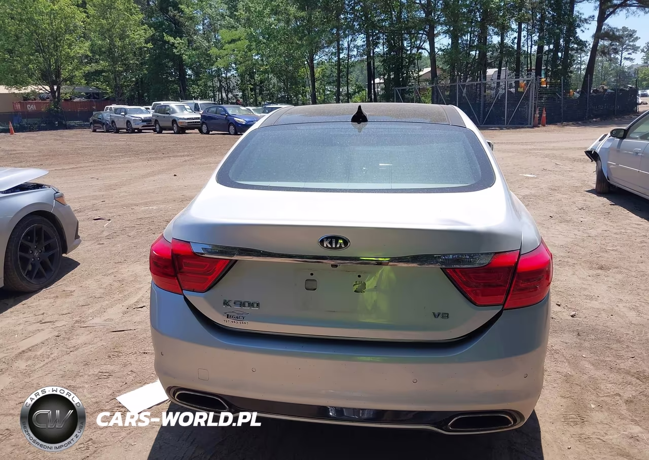 2015 Kia K900 Premium VIN:KNALU4D45F6026070 - 17