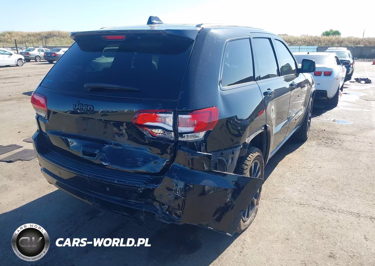 2018 Jeep Grand Cherokee Altitude 4X4 VIN:1C4RJFAG5JC410439 - 4