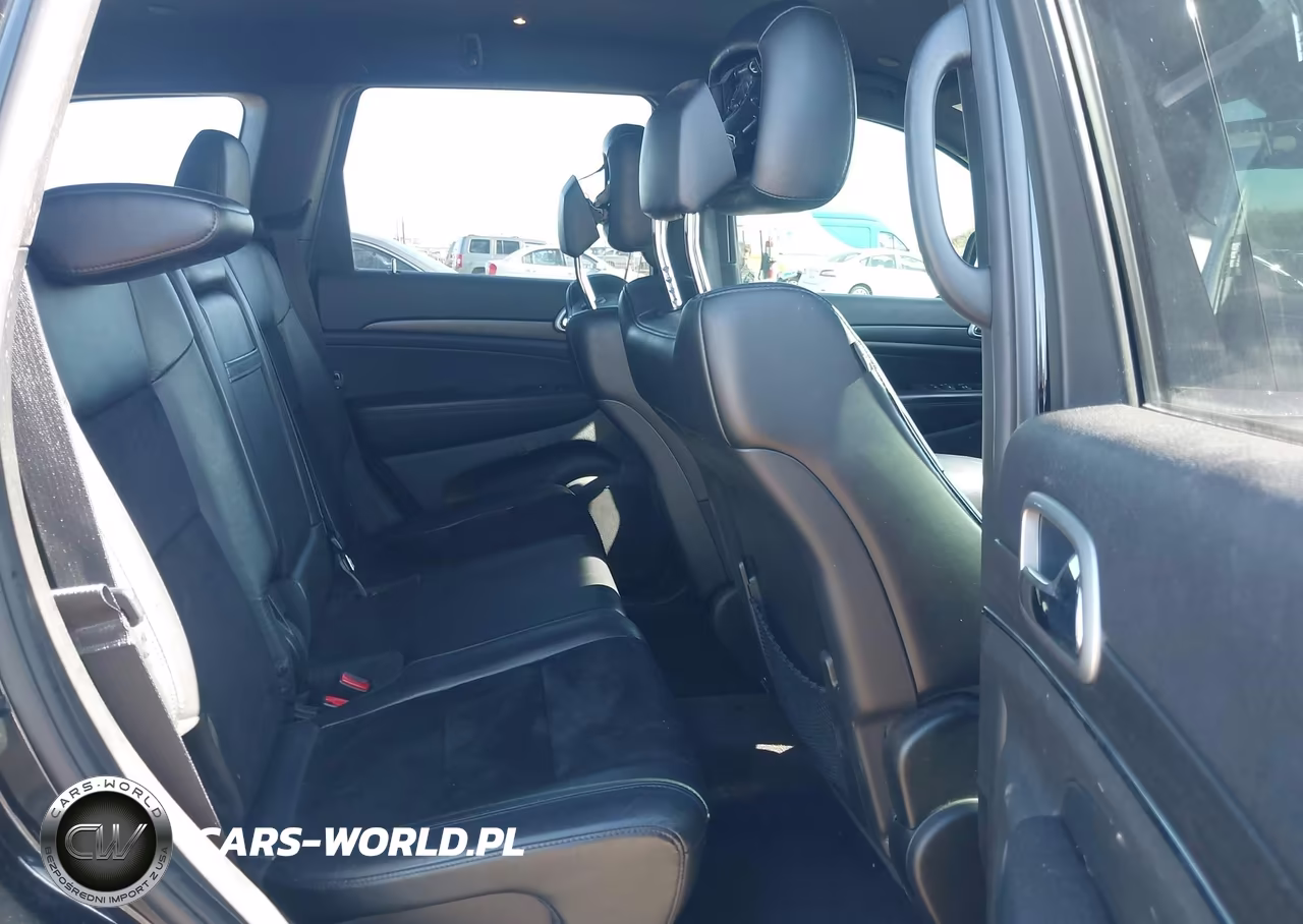 2018 Jeep Grand Cherokee Altitude 4X4 VIN:1C4RJFAG5JC410439 - 8