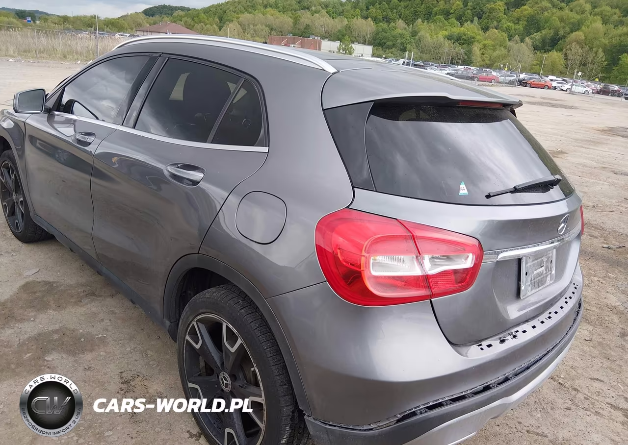 2018 Mercedes-Benz Gla 250 4Matic VIN:WDCTG4GB3JJ472934 - 3