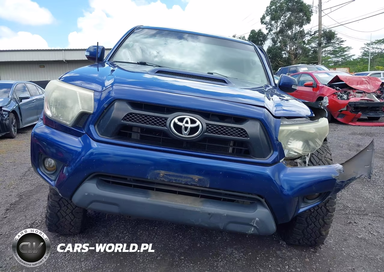 2015 Toyota Tacoma Base V6-Trd Pro VIN:5TFLU4EN4FX131686 - 12