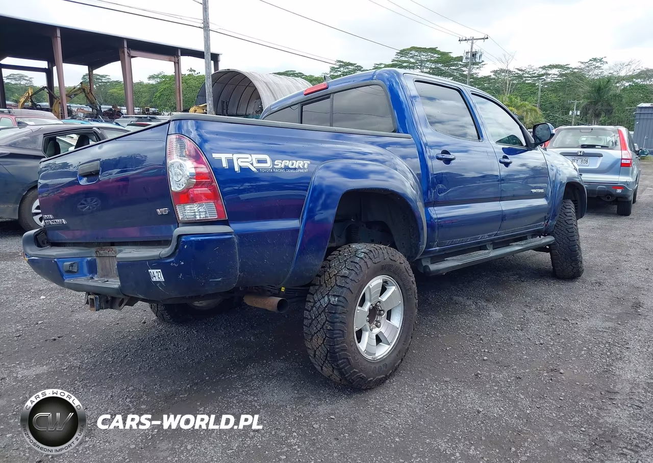 2015 Toyota Tacoma Base V6-Trd Pro VIN:5TFLU4EN4FX131686 - 4