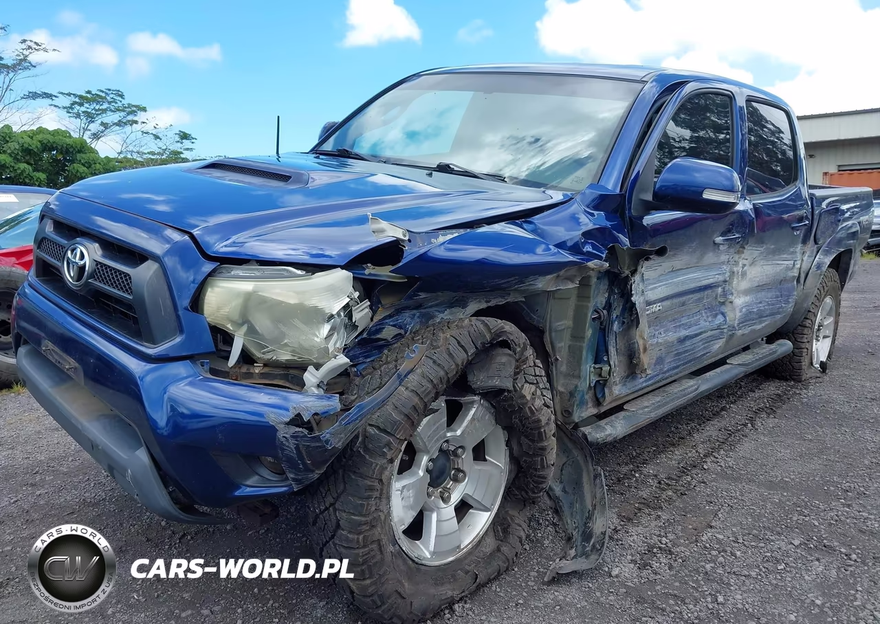 2015 Toyota Tacoma Base V6-Trd Pro VIN:5TFLU4EN4FX131686 - 6