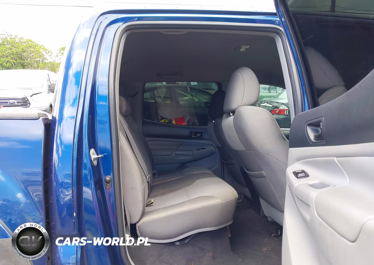 2015 Toyota Tacoma Base V6-Trd Pro VIN:5TFLU4EN4FX131686 - 8