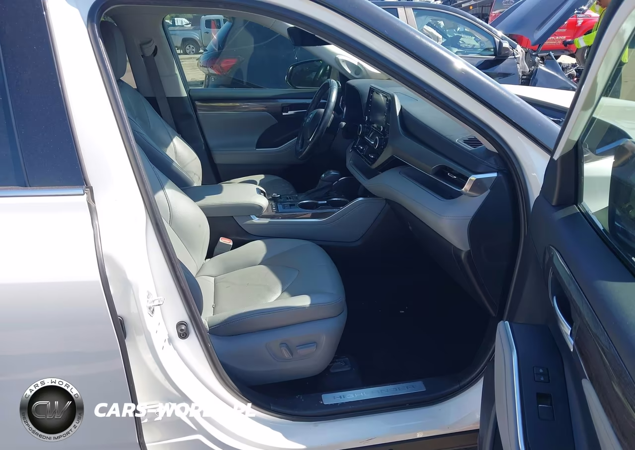 2020 Toyota Highlander Limited VIN:5TDDZRBH1LS045531 - 5