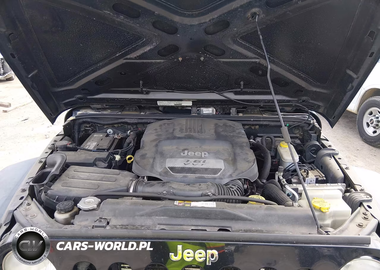 2013 Jeep Wrangler Unlimited Sport VIN:1C4HJWDG4DL500192 - 10