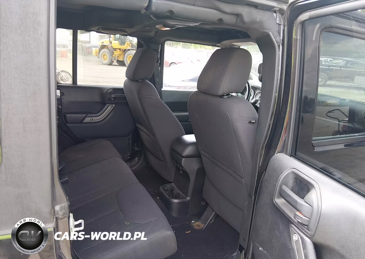 2013 Jeep Wrangler Unlimited Sport VIN:1C4HJWDG4DL500192 - 8
