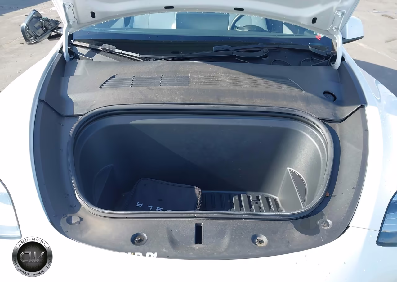2021 Tesla Model Y Long Range Dual Motor All-Wheel Drive VIN:5YJYGDEE7MF179378 - 10