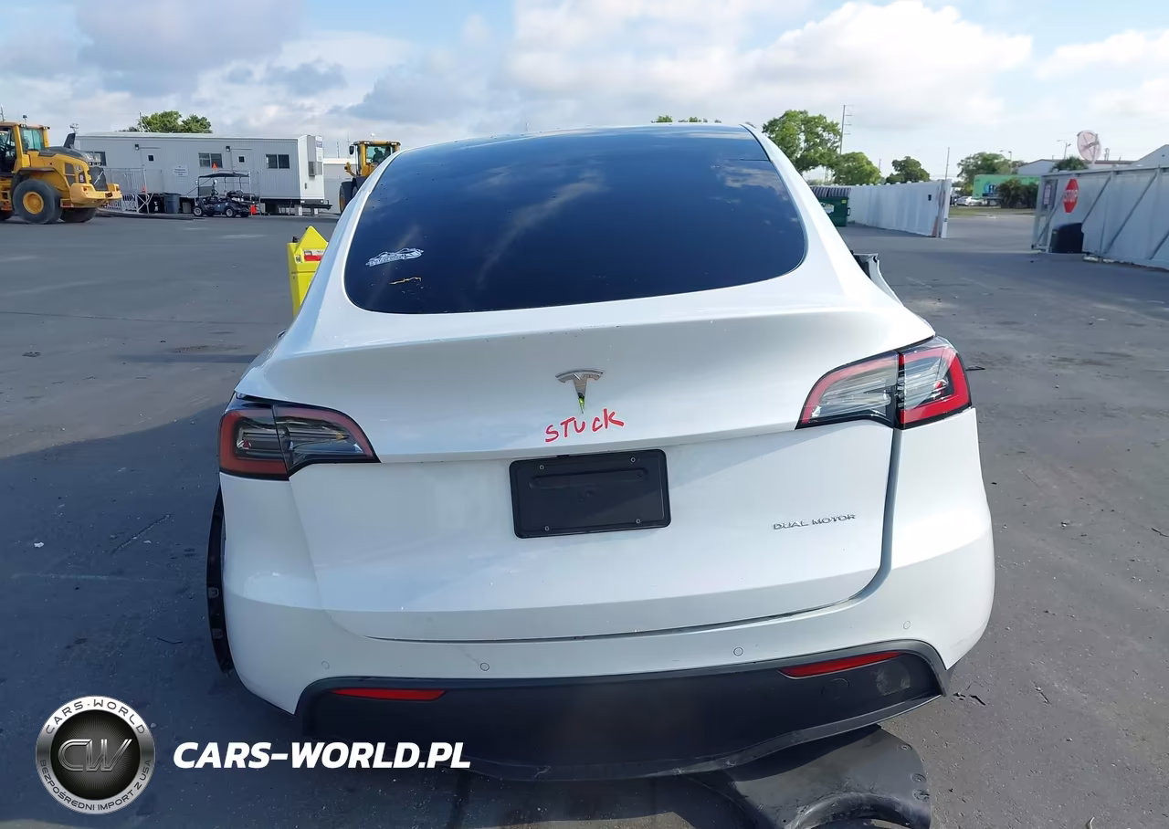 2021 Tesla Model Y Long Range Dual Motor All-Wheel Drive VIN:5YJYGDEE7MF179378 - 17