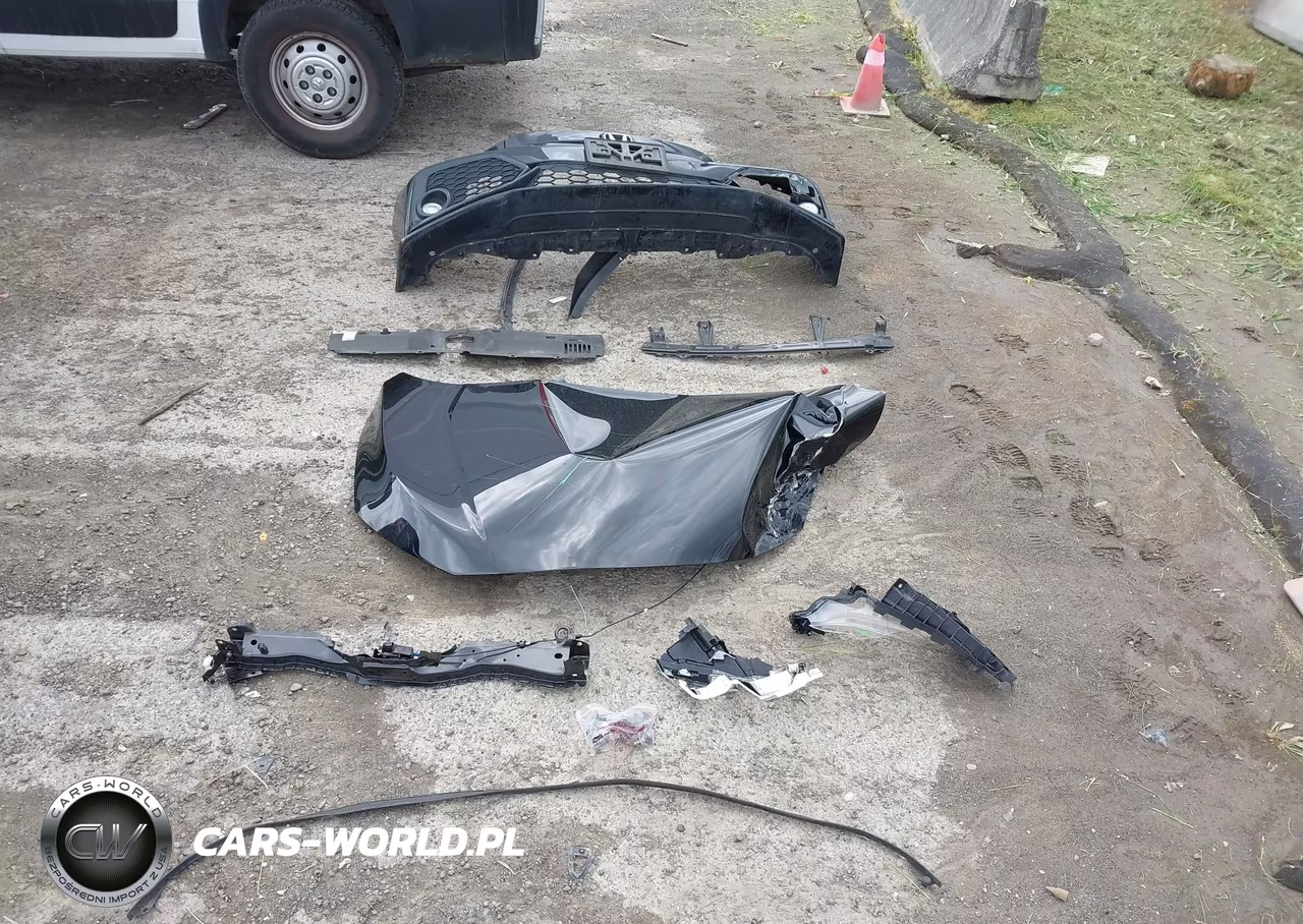 2018 Honda Civic Sport VIN:SHHFK7H4XJU416708 - 12