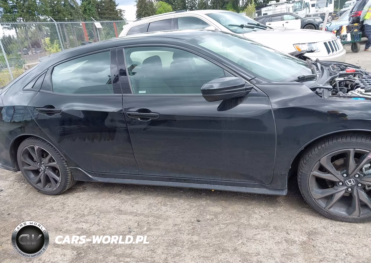 2018 Honda Civic Sport VIN:SHHFK7H4XJU416708 - 14