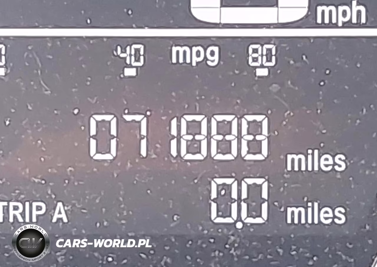 2018 Honda Civic Sport VIN:SHHFK7H4XJU416708 - 16