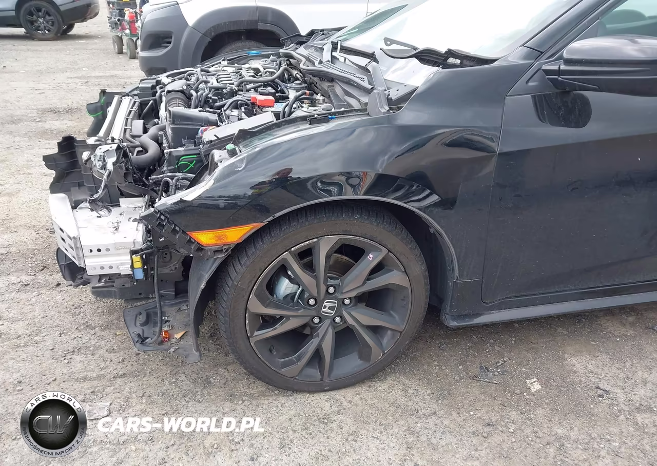 2018 Honda Civic Sport VIN:SHHFK7H4XJU416708 - 18