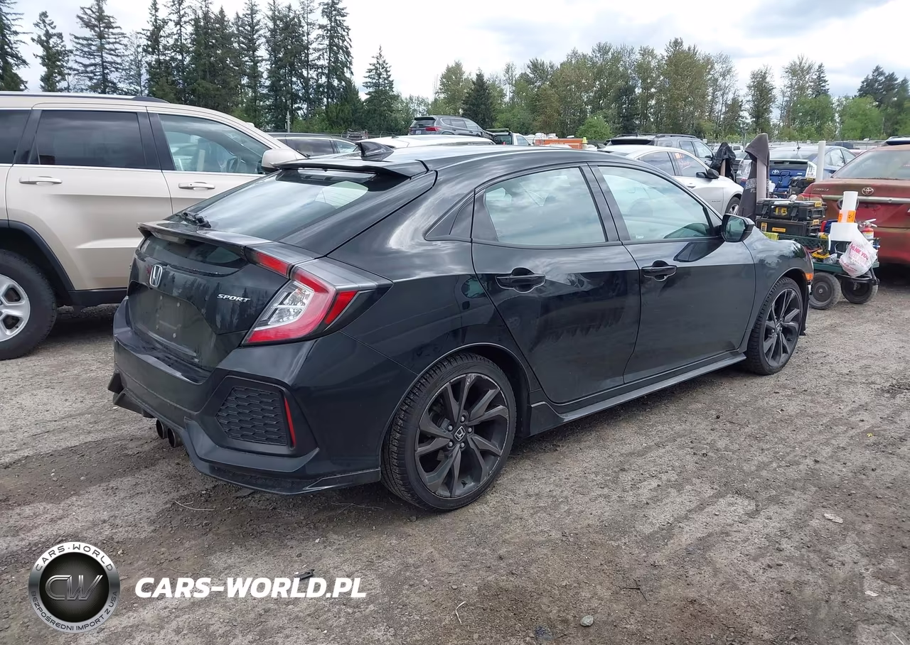 2018 Honda Civic Sport VIN:SHHFK7H4XJU416708 - 4