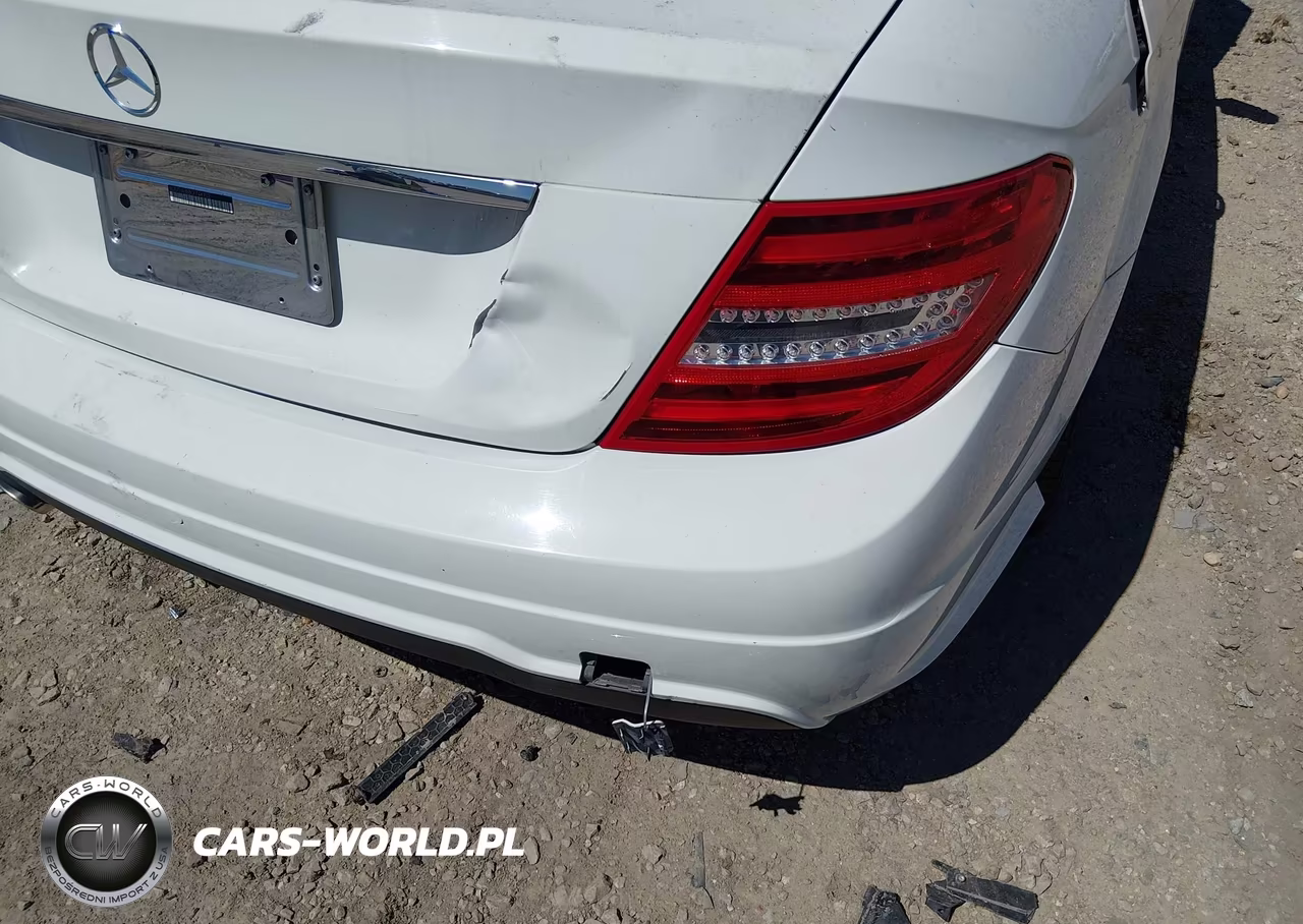 2012 Mercedes-Benz C 250 VIN:WDDGJ4HB8CF744932 - 6