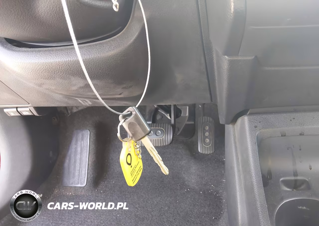 2009 Nissan Versa 1.8S VIN:3N1BC13E09L370381 - 11