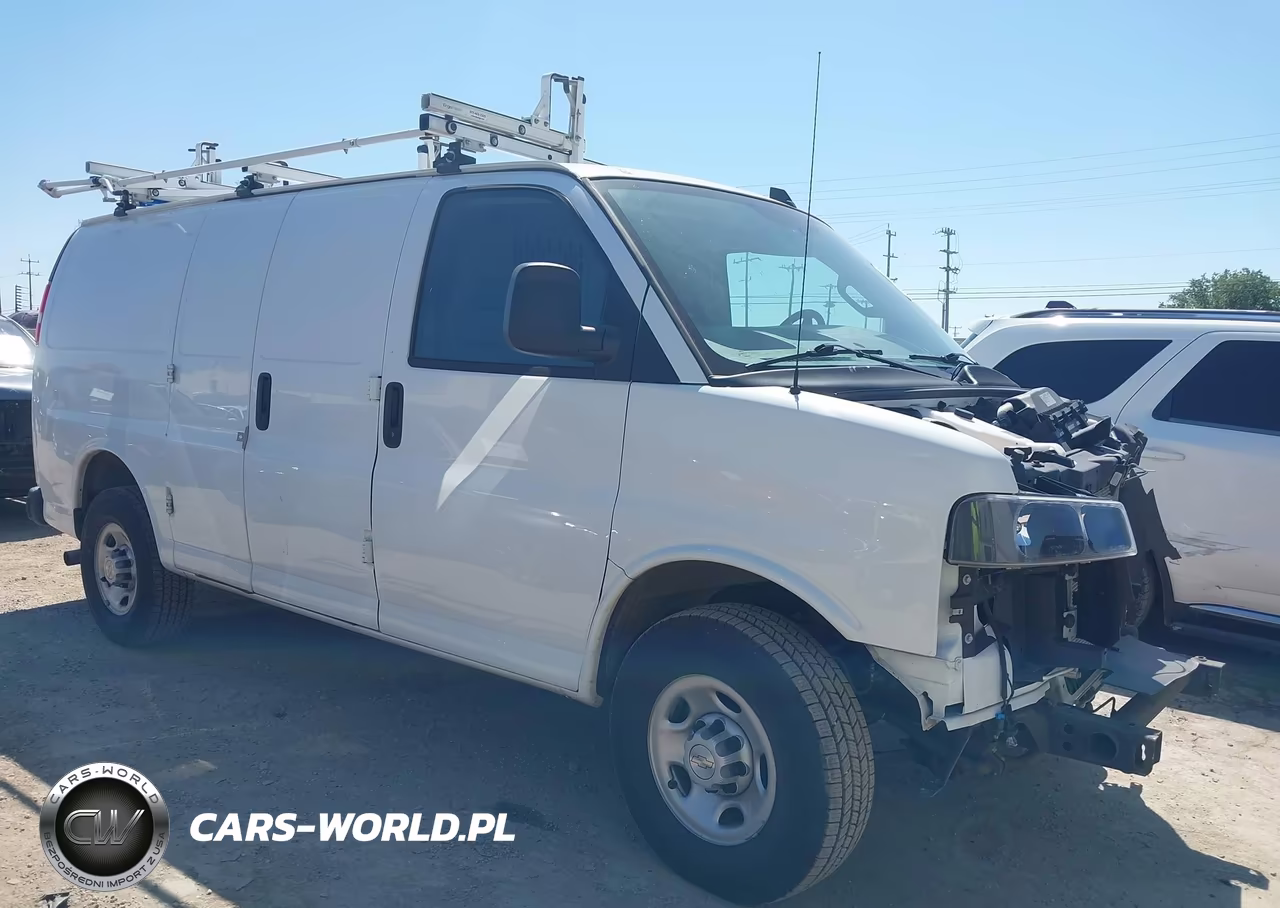 2023 Chev Express G2500