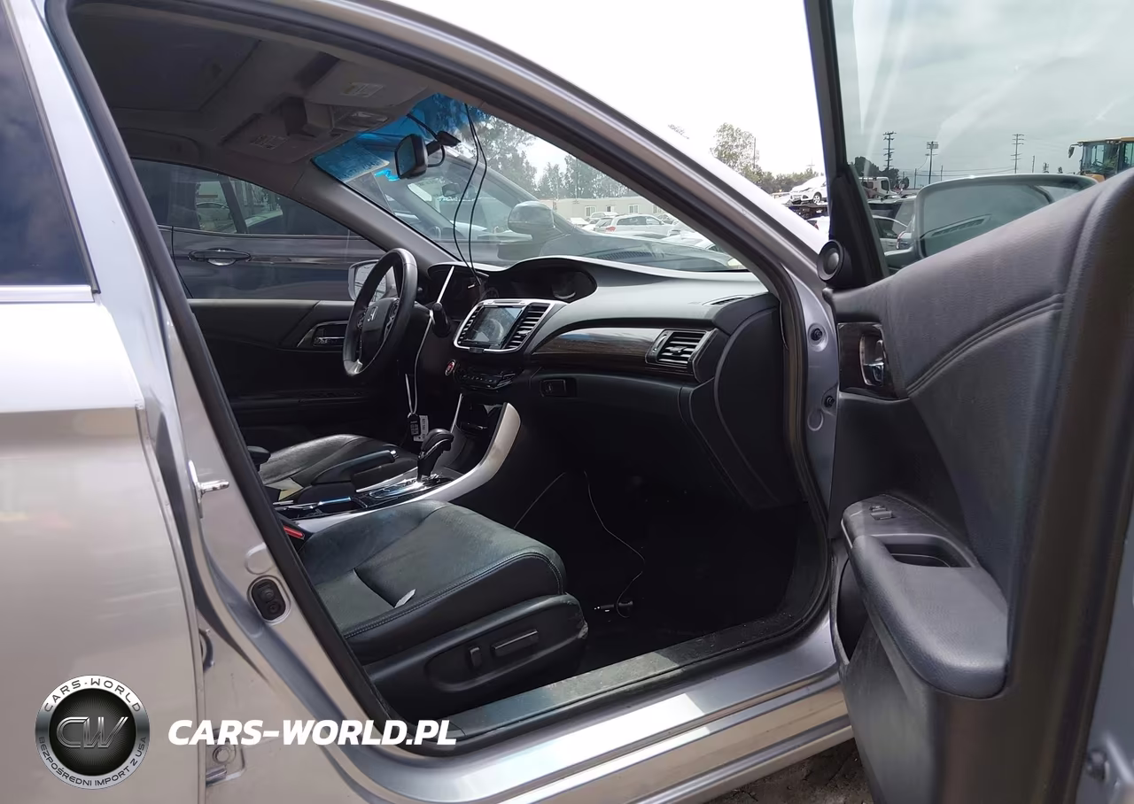 2017 Honda Accord Ex-L V6 VIN:1HGCR3F8XHA041745 - 5