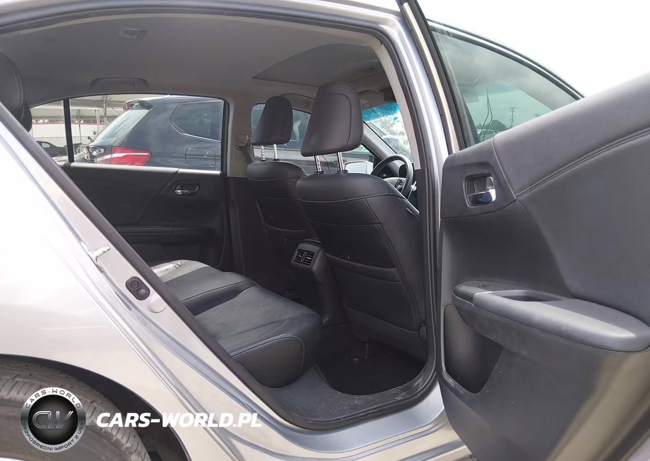 2017 Honda Accord Ex-L V6 VIN:1HGCR3F8XHA041745 - 8