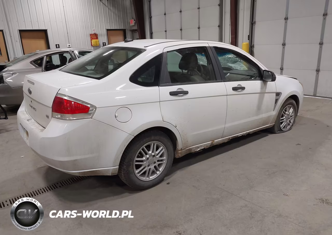 2008 Ford Focus Se-Ses VIN:1FAHP35N28W226785 - 4