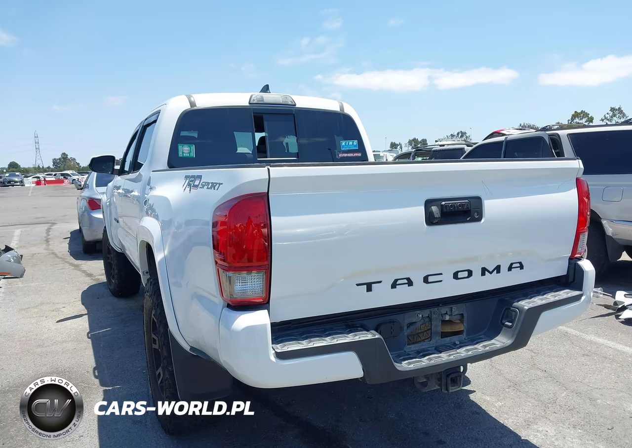 2017 Toyota Tacoma Trd Sport VIN:3TMAZ5CN4HM027578 - 3