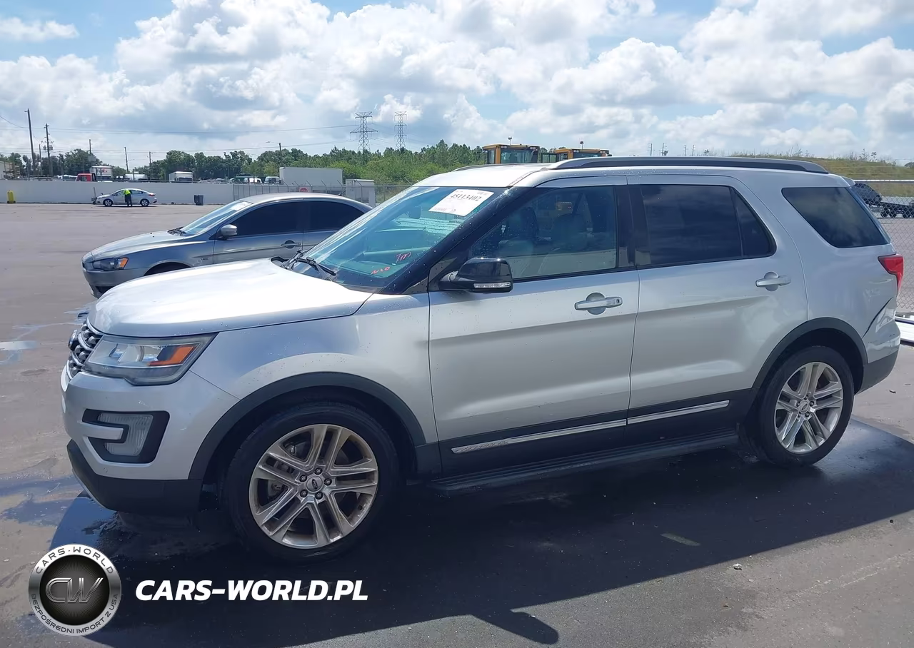 2017 Ford Explorer Xlt VIN:1FM5K7D88HGA97617 - 14
