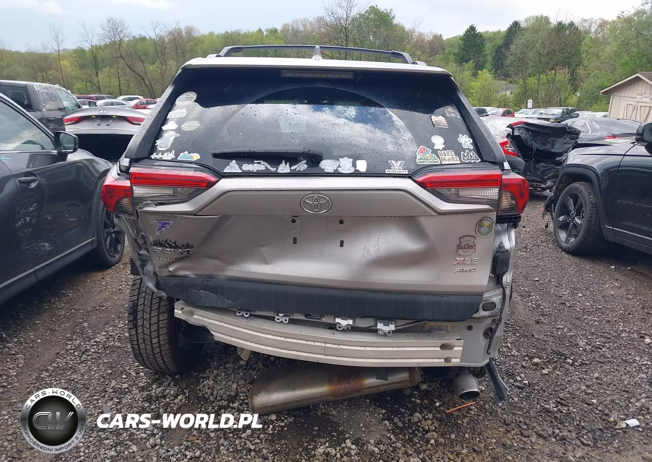 2023 Toyota Rav4 Xle Premium VIN:2T3A1RFV0PC337770 - 16