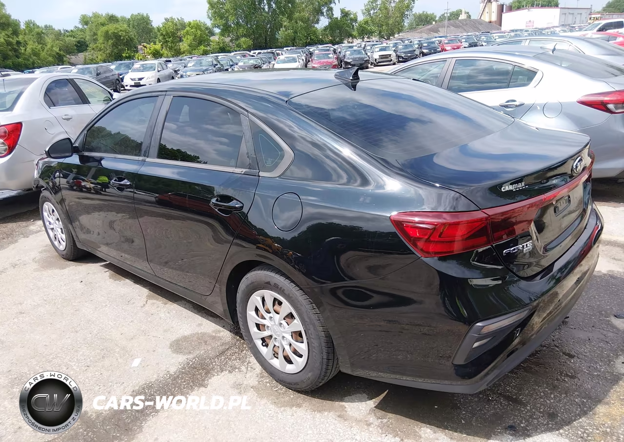 2019 Kia Forte Fe VIN:3KPF24AD4KE075503 - 3