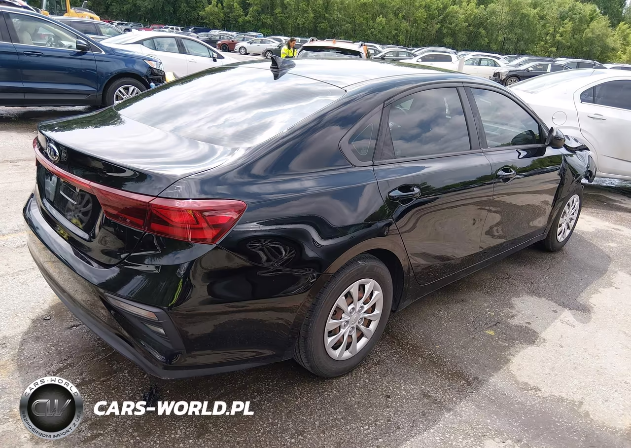 2019 Kia Forte Fe VIN:3KPF24AD4KE075503 - 4