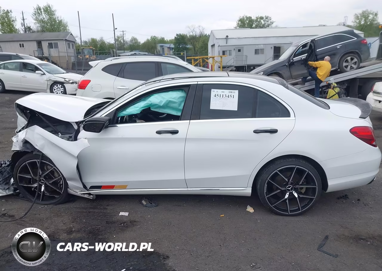 2016 Mercedes-Benz C-Class C 300 VIN:55SWF4KB2GU127891 - 14