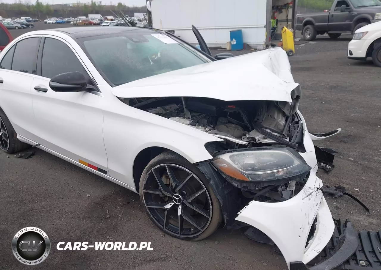 2016 Mercedes-Benz C-Class C 300 VIN:55SWF4KB2GU127891 - 6