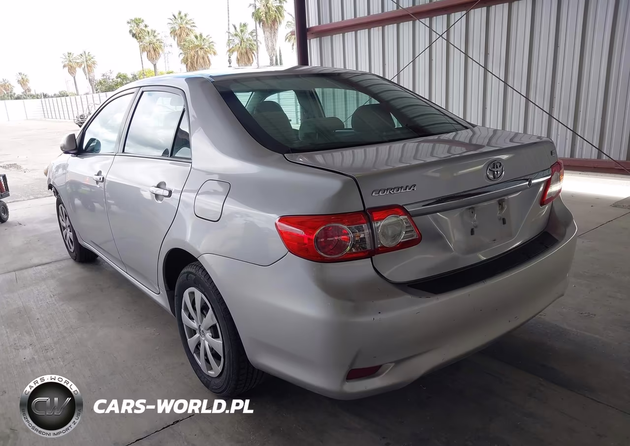 2011 Toyota Corolla Le VIN:2T1BU4EE1BC648027 - 3