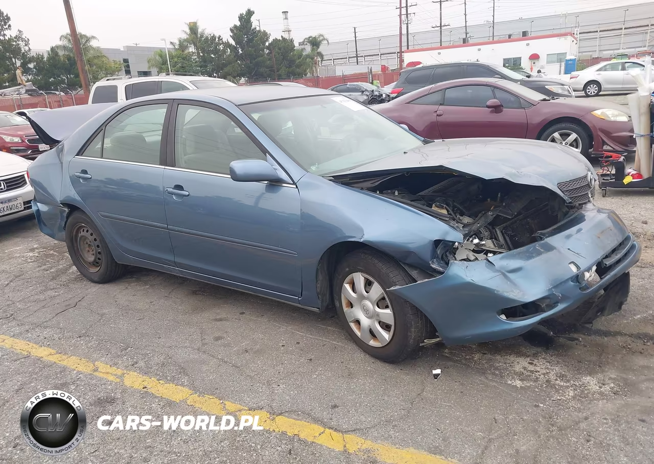 2004 Toyota Camry Le