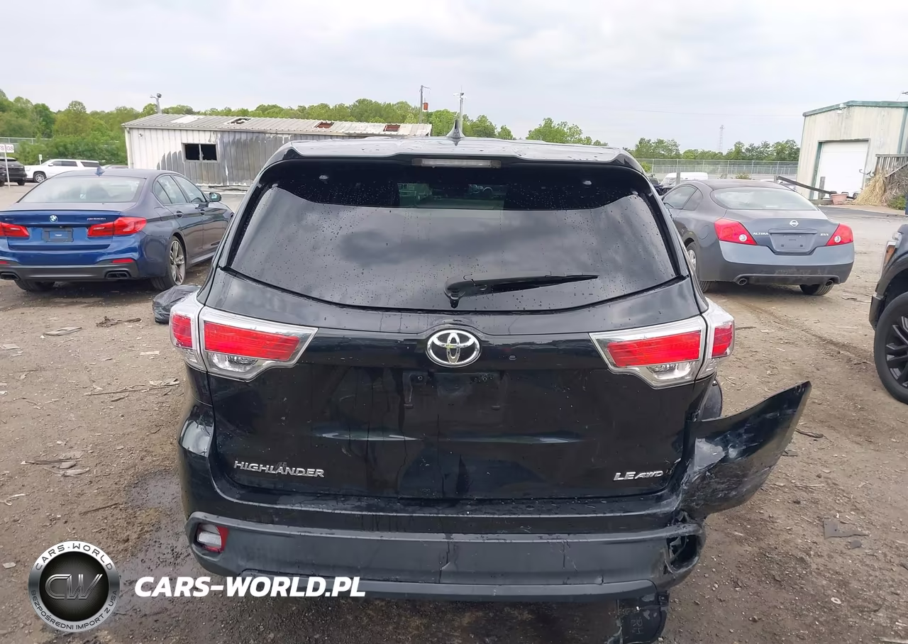 2015 Toyota Highlander Le Plus V6 VIN:5TDBKRFH8FS205771 - 16