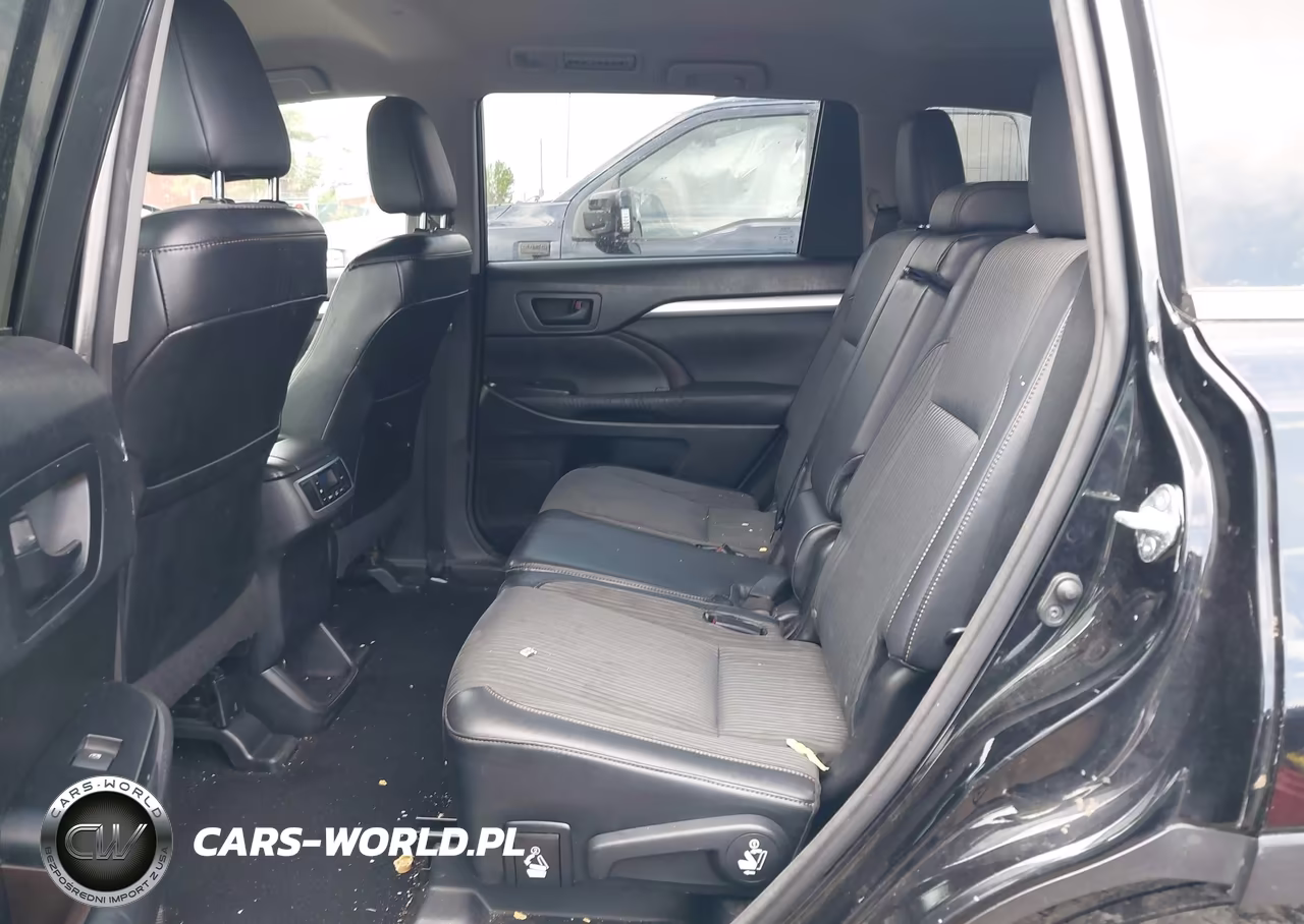 2015 Toyota Highlander Le Plus V6 VIN:5TDBKRFH8FS205771 - 8