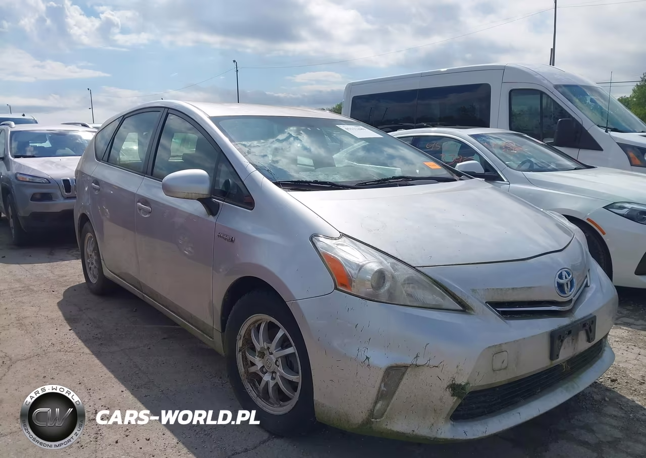 2013 Toyota Prius V Three – zdjęcie 1 z 16