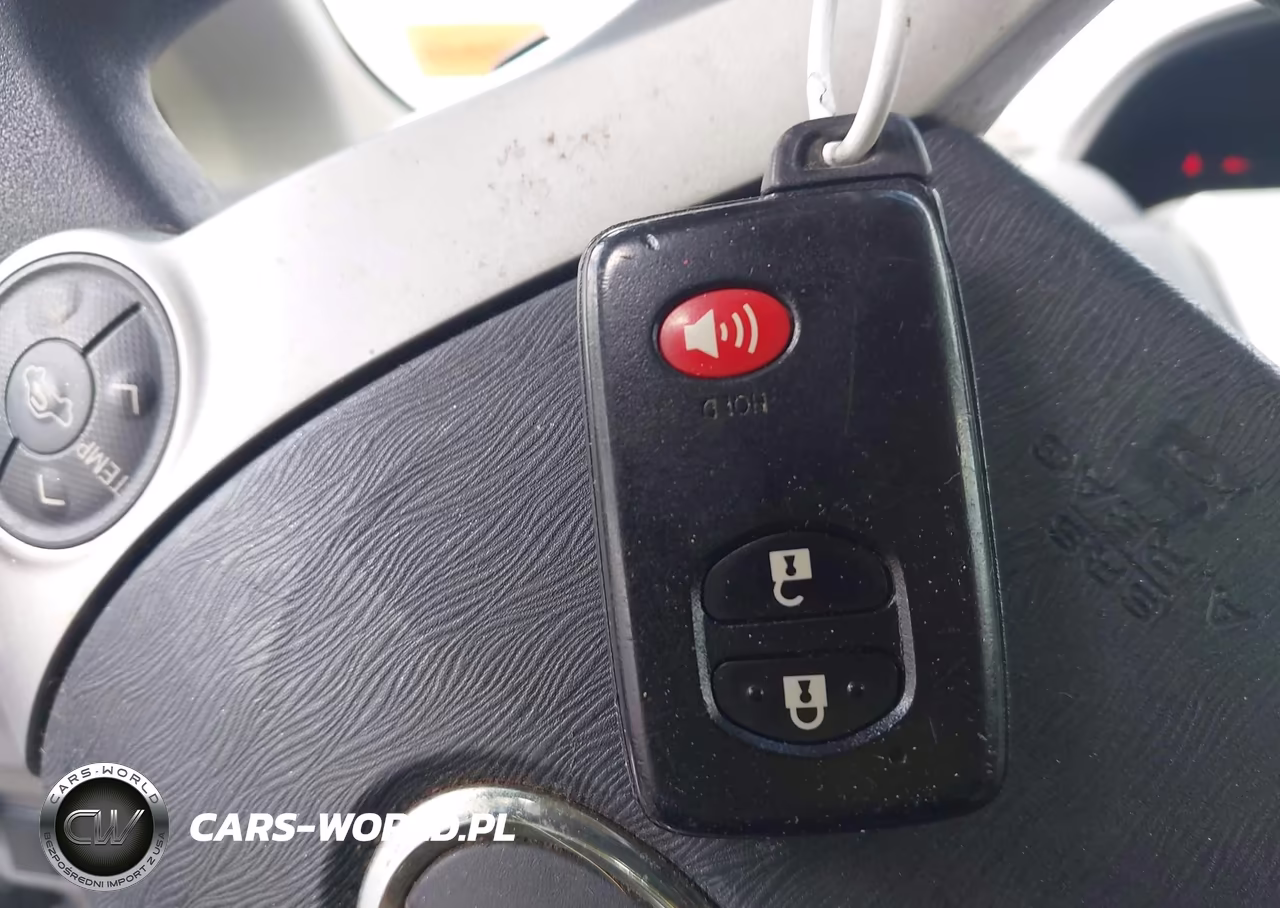 2013 Toyota Prius V Three VIN:JTDZN3EU9D3260519 - 11