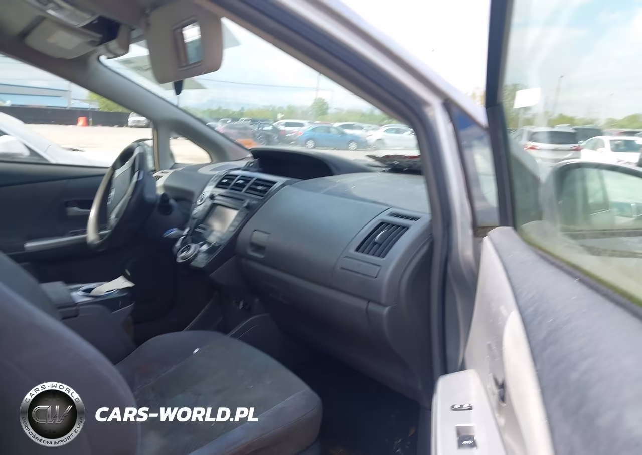 2013 Toyota Prius V Three VIN:JTDZN3EU9D3260519 - 5