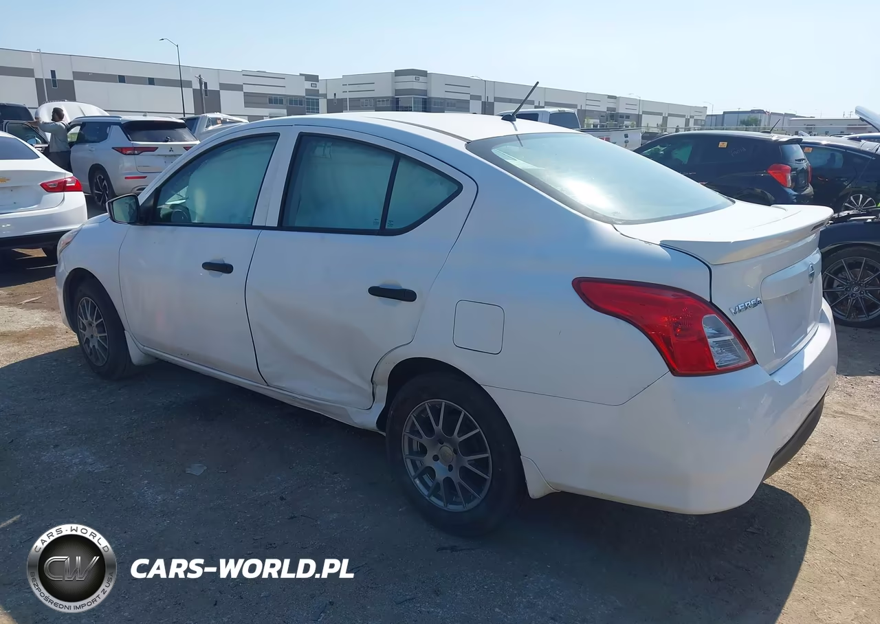 2018 Nissan Versa 1.6 S+ VIN:3N1CN7AP4JL858596 - 3