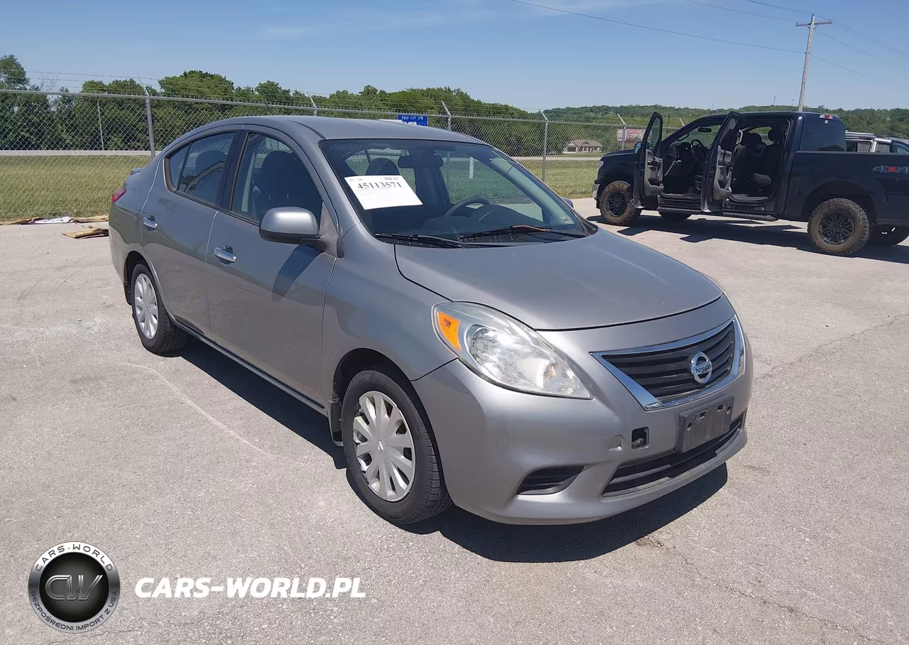 2014 Nissan Versa 1.6 Sv