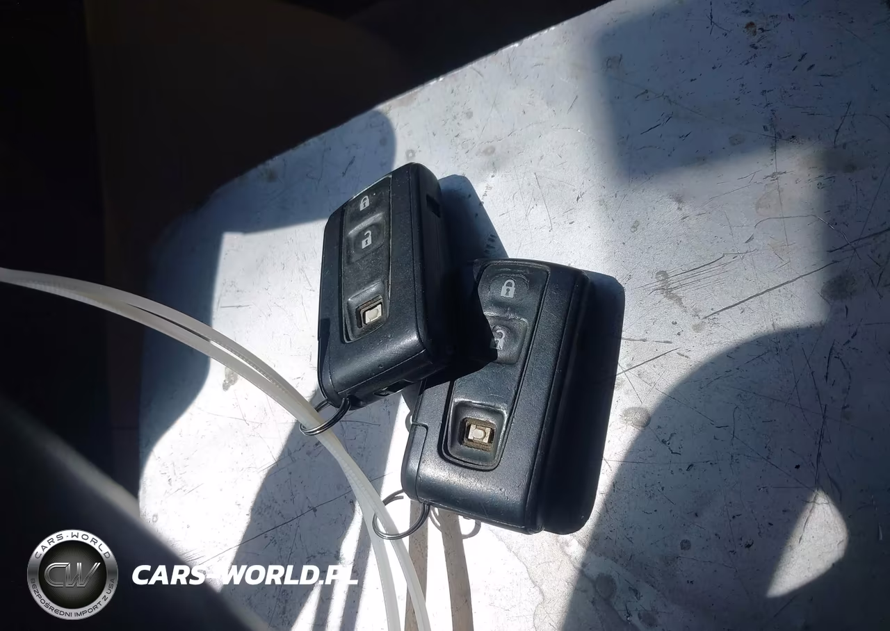 2004 Toyota Prius VIN:JTDKB20U640036508 - 11