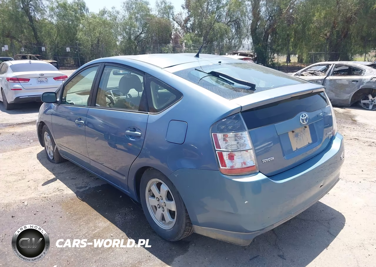 2004 Toyota Prius VIN:JTDKB20U640036508 - 3