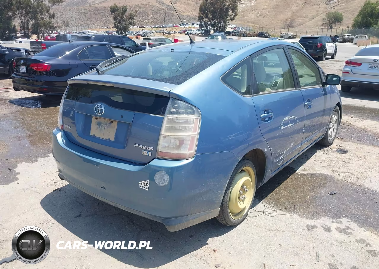 2004 Toyota Prius VIN:JTDKB20U640036508 - 4