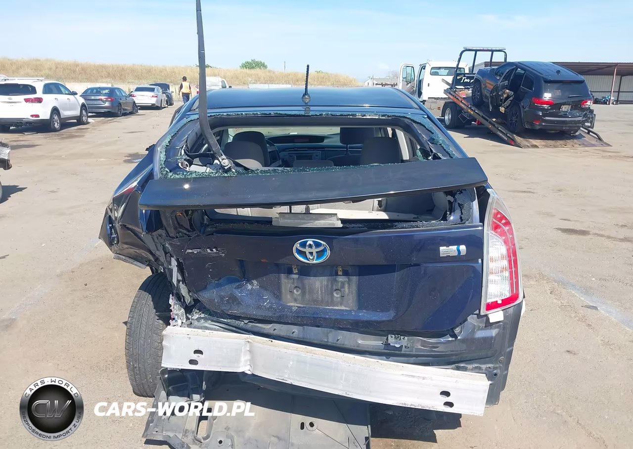 2015 Toyota Prius Two VIN:JTDKN3DU0F0431990 - 16
