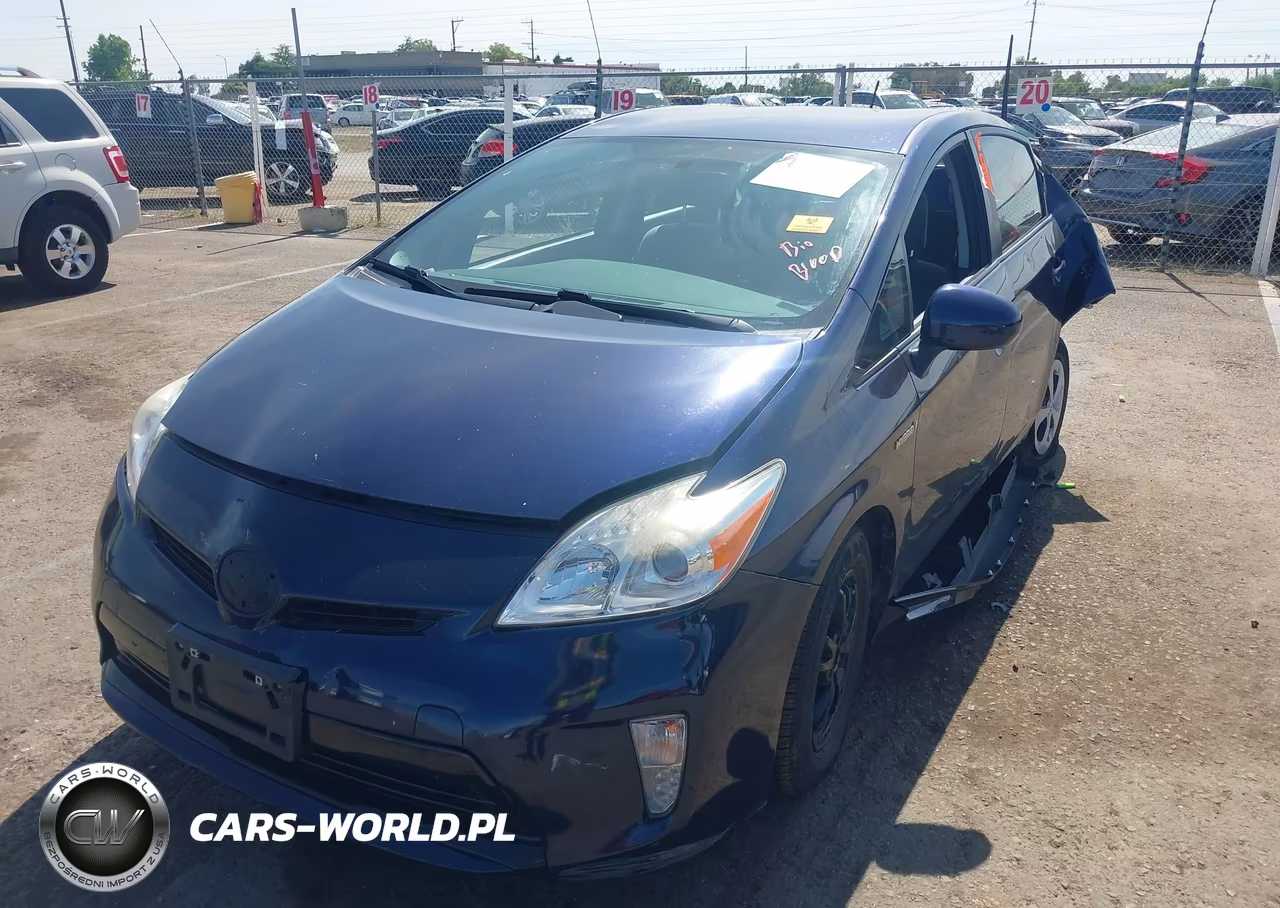 2015 Toyota Prius Two VIN:JTDKN3DU0F0431990 - 2