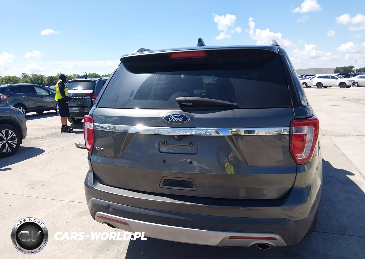 2017 Ford Explorer Xlt VIN:1FM5K7D83HGA68719 - 16