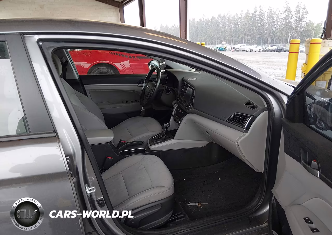 2018 Hyundai Elantra Value Edition VIN:5NPD84LF3JH324601 - 5